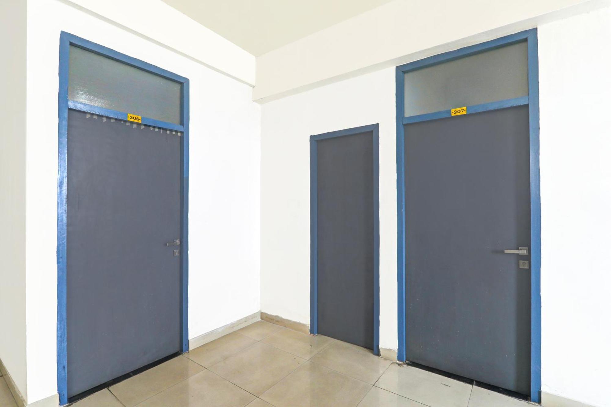 Super Hotel O Jankipuram Near Sahara State Formerly Basera Homes Hasanganj Exterior photo